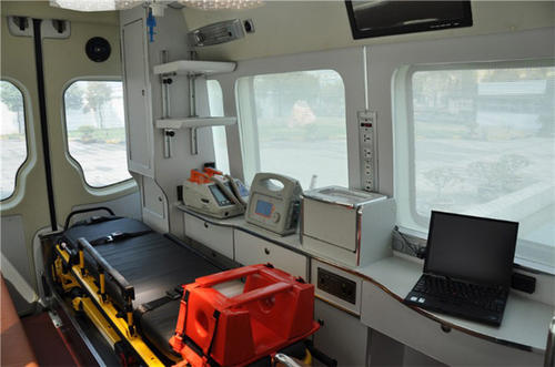 天水救护车内部